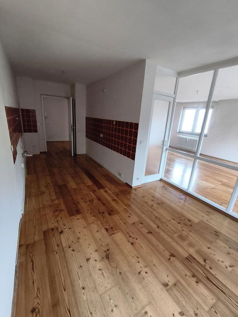 Prenájom bytu 3-izbový 83 m², Hasenrecher Weg, Bad Kreuznach, Porýnie-Falcko Prenájom bytu 3-izbový 83 m², Hasenrecher Weg, Bad Kreuznach, Porýnie-Falcko