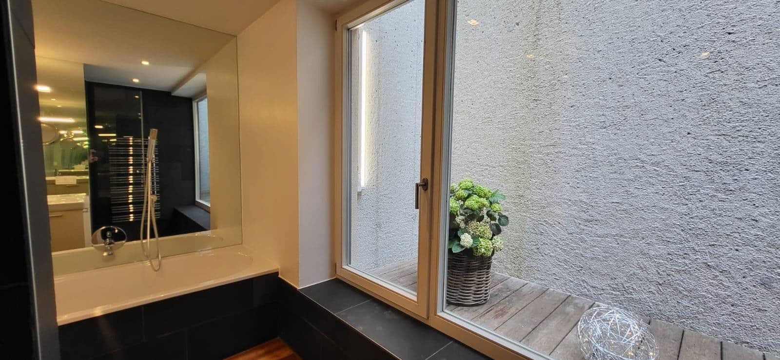 Prenájom bytu 2-izbový 92 m², Salzburg, Salzbursko Prenájom bytu 2-izbový 92 m², Salzburg, Salzbursko