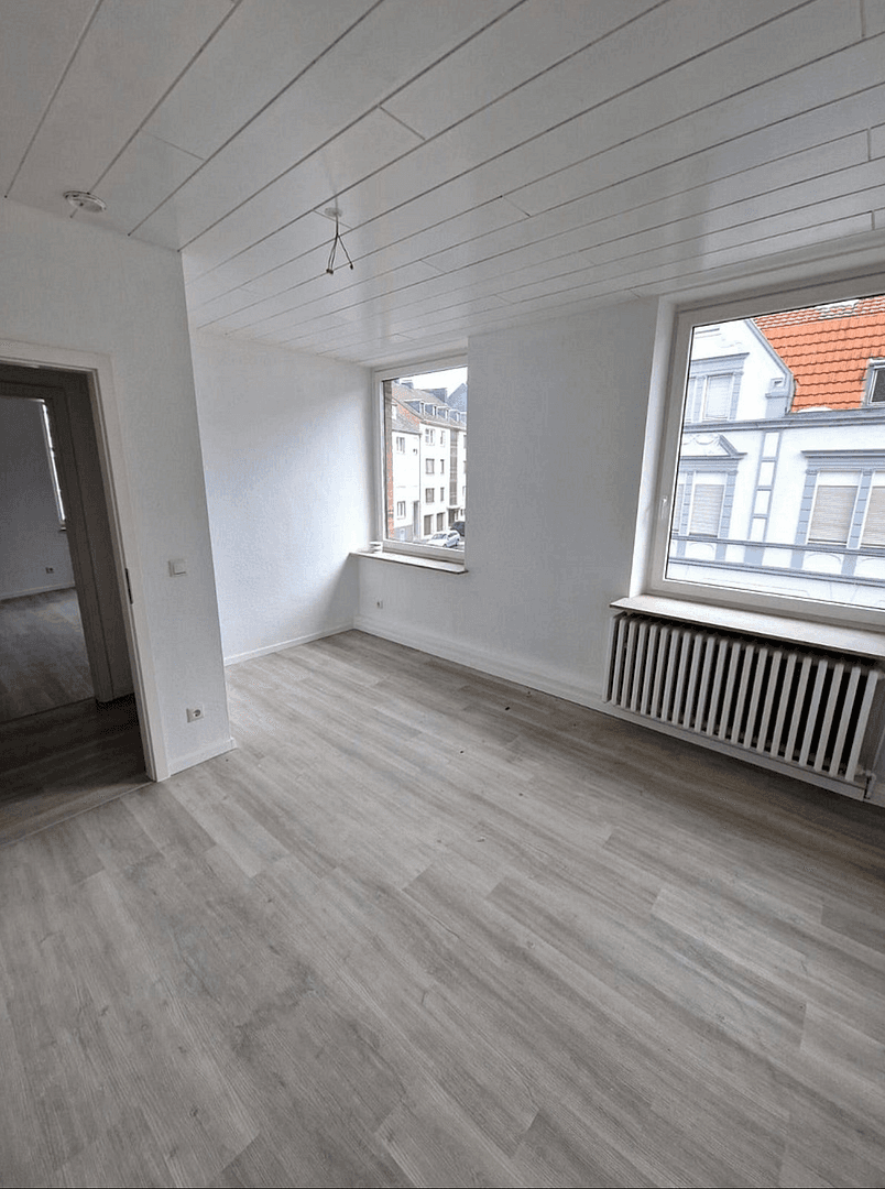 Prenájom bytu 4-izbový 101 m², Kyffhäuser Sr. 17, Mönchengladbach, Severné Porýnie - Westfálsko Prenájom bytu 4-izbový 101 m², Kyffhäuser Sr. 17, Mönchengladbach, Severné Porýnie - Westfálsko