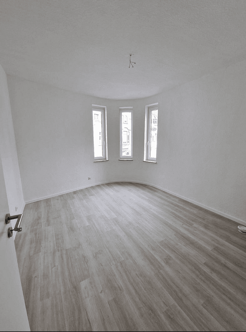 Prenájom bytu 4-izbový 101 m², Kyffhäuser Sr. 17, Mönchengladbach, Severné Porýnie - Westfálsko Prenájom bytu 4-izbový 101 m², Kyffhäuser Sr. 17, Mönchengladbach, Severné Porýnie - Westfálsko