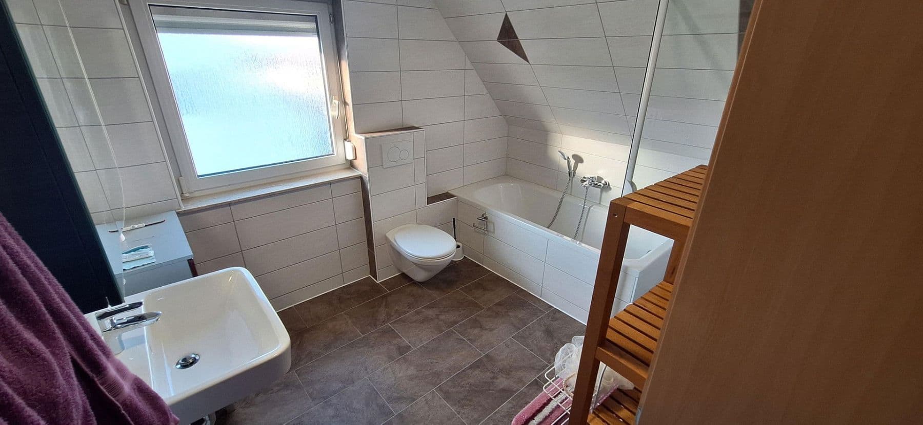 Prenájom domu 130 m², pozemek 450 m², Aalen, Bádensko-Wurttembersko Prenájom domu 130 m², pozemek 450 m², Aalen, Bádensko-Wurttembersko