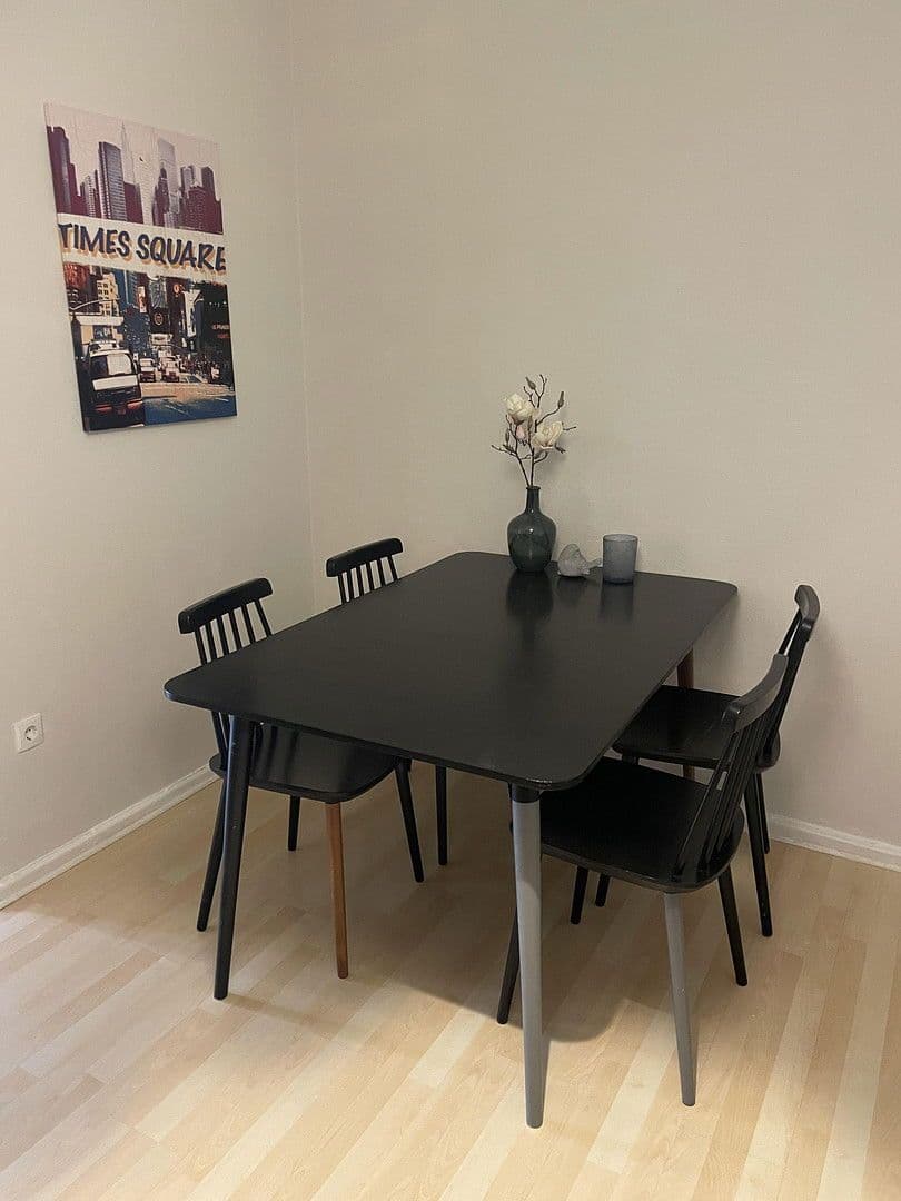 Prenájom bytu 2-izbový 71 m², Zillestraße 2, Berlin, Berlín Prenájom bytu 2-izbový 71 m², Zillestraße 2, Berlin, Berlín