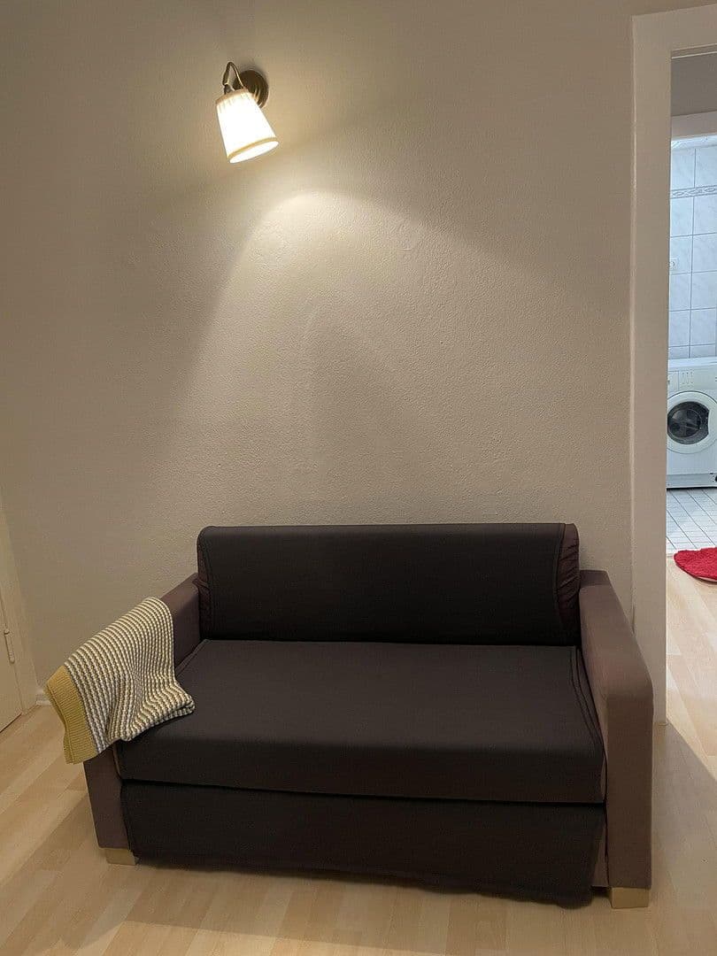 Prenájom bytu 2-izbový 71 m², Zillestraße 2, Berlin, Berlín Prenájom bytu 2-izbový 71 m², Zillestraße 2, Berlin, Berlín