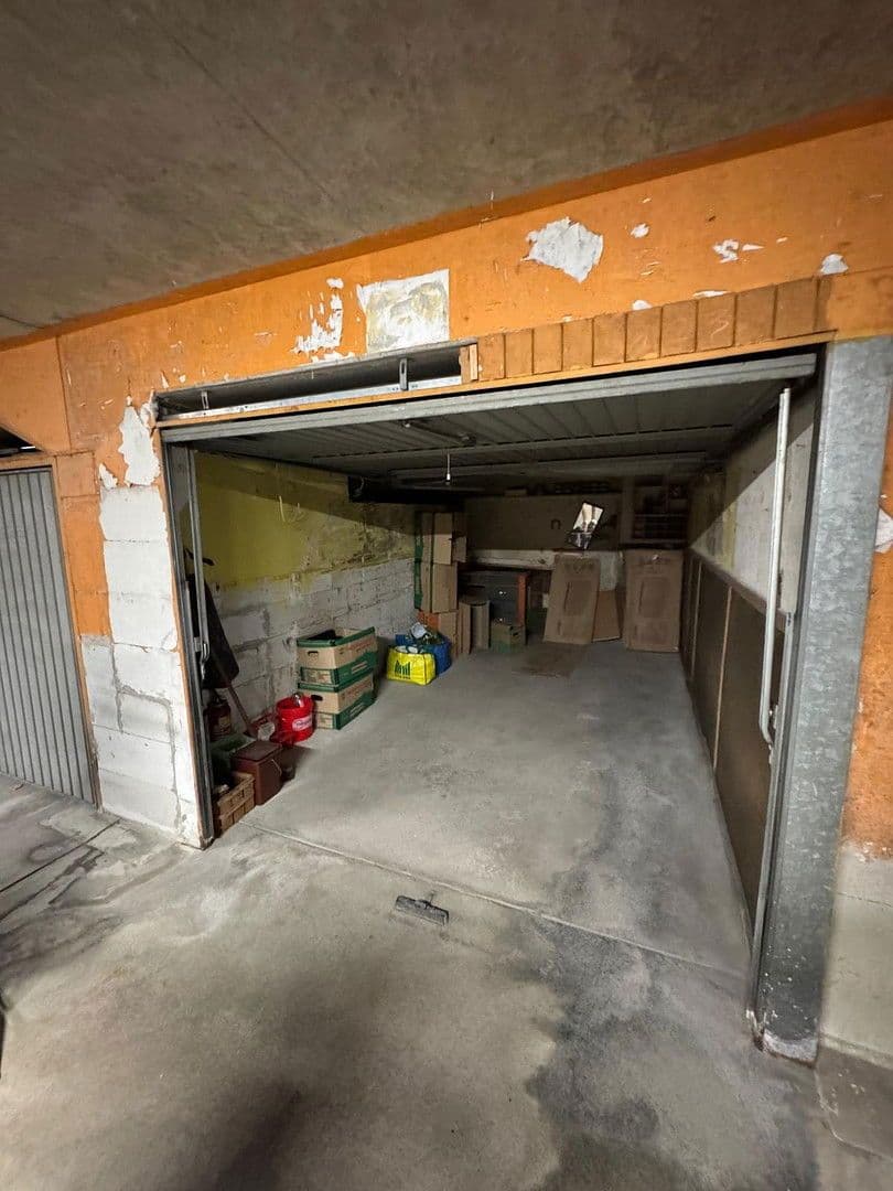 Predaj garáže, Freischützstr. 110, München, Bavorsko Predaj garáže, Freischützstr. 110, München, Bavorsko