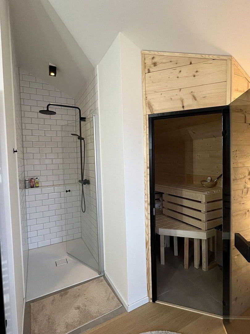 Predaj domu 171 m², pozemek 689 m², Schwarzenbek, Šlezvicko-Holštajnsko Predaj domu 171 m², pozemek 689 m², Schwarzenbek, Šlezvicko-Holštajnsko