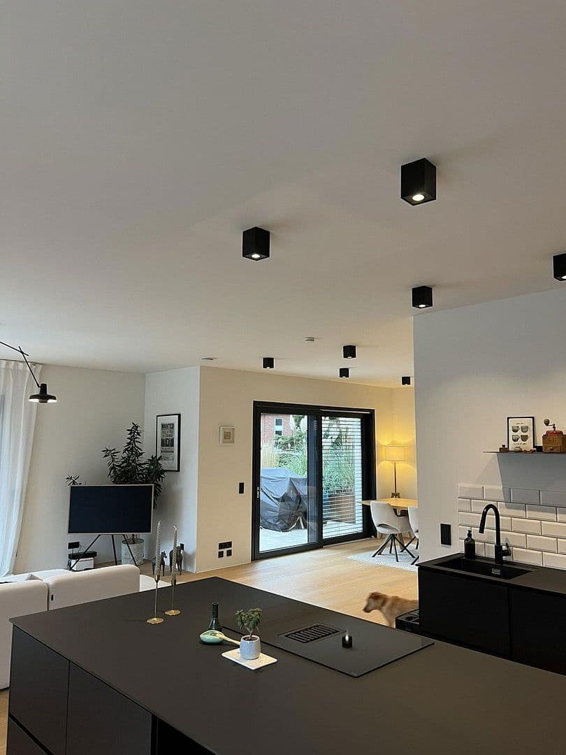 Predaj domu 171 m², pozemek 689 m², Schwarzenbek, Šlezvicko-Holštajnsko Predaj domu 171 m², pozemek 689 m², Schwarzenbek, Šlezvicko-Holštajnsko