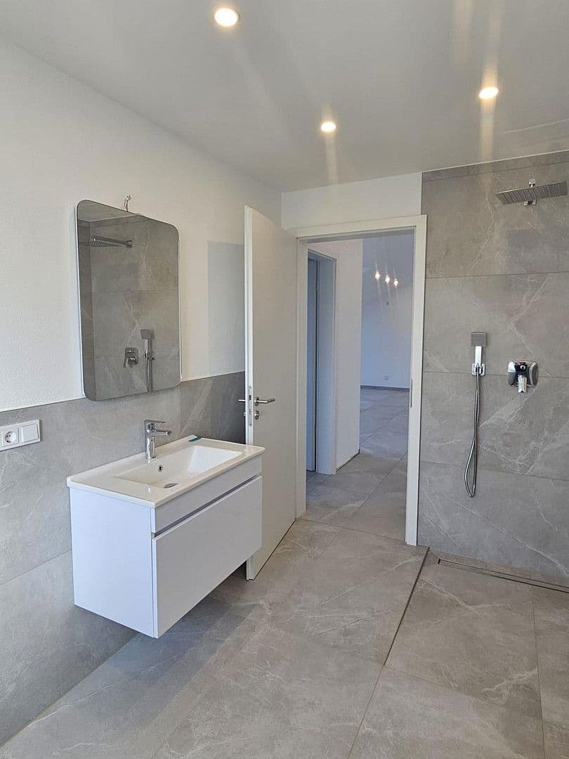 Prenájom bytu 2-izbový 68 m², Büscherhof 13b, Waldbröl, Severné Porýnie - Westfálsko Prenájom bytu 2-izbový 68 m², Büscherhof 13b, Waldbröl, Severné Porýnie - Westfálsko