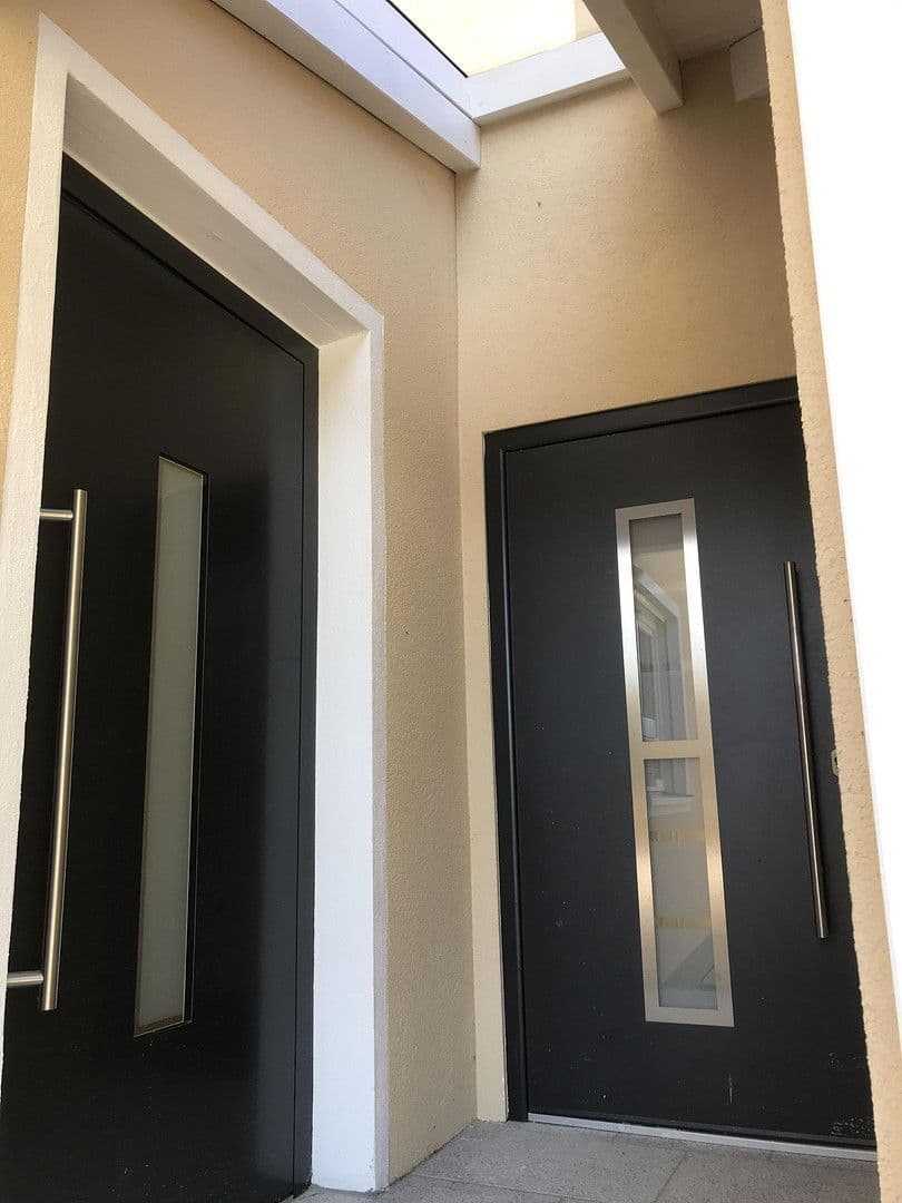 Predaj domu 227 m², pozemek 286 m², Tainger Straße 15f, Pastetten, Bavorsko Predaj domu 227 m², pozemek 286 m², Tainger Straße 15f, Pastetten, Bavorsko