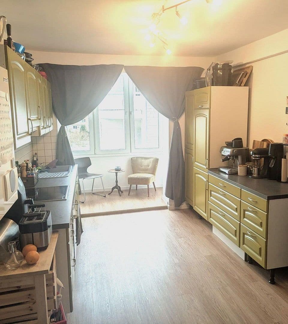 Prenájom bytu 2-izbový 70 m², Von-der-Tann-Straße 25, Dortmund, Severné Porýnie - Westfálsko Prenájom bytu 2-izbový 70 m², Von-der-Tann-Straße 25, Dortmund, Severné Porýnie - Westfálsko