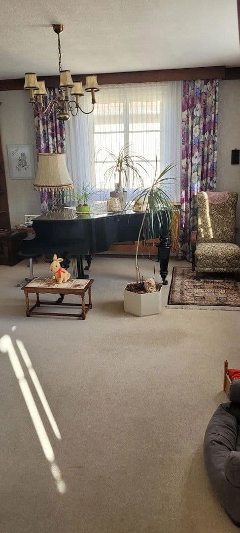 Predaj domu 210 m², pozemek 605 m², Weitraerstrasse 10, Gmünd, Dolné Rakúsko Predaj domu 210 m², pozemek 605 m², Weitraerstrasse 10, Gmünd, Dolné Rakúsko