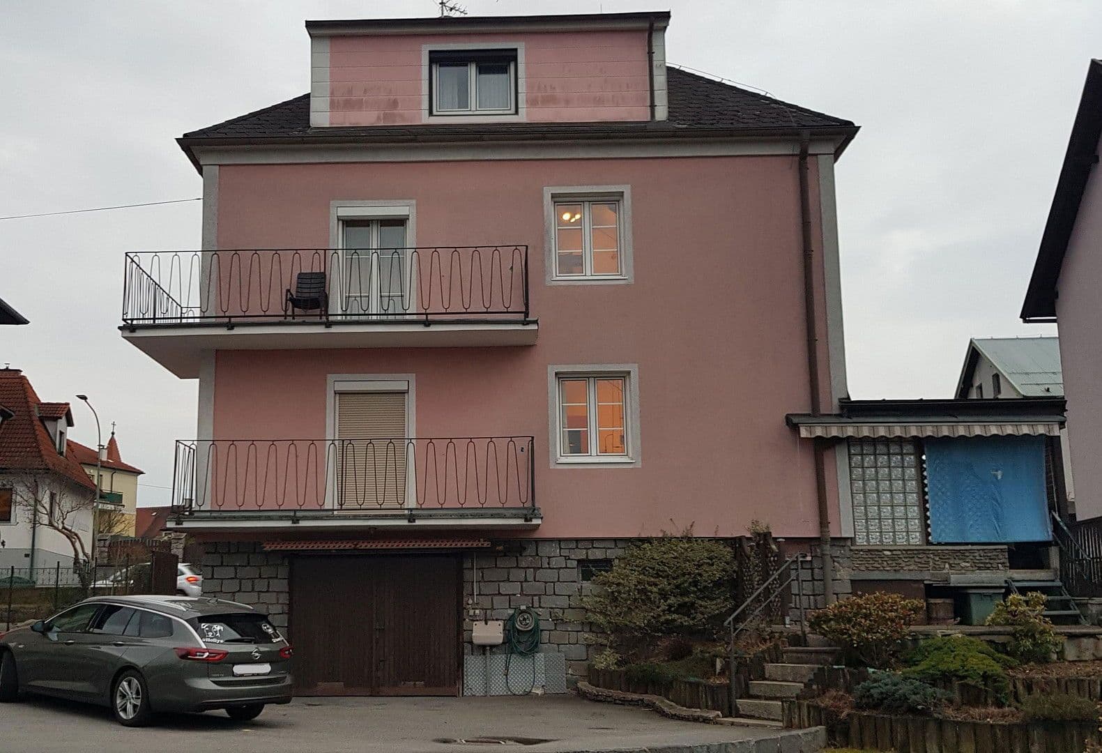 Predaj domu 210 m², pozemek 605 m², Weitraerstrasse 10, Gmünd, Dolné Rakúsko Predaj domu 210 m², pozemek 605 m², Weitraerstrasse 10, Gmünd, Dolné Rakúsko