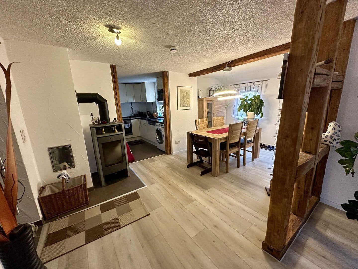 Predaj domu 110 m², pozemek 173 m², Eisingen, Bádensko-Wurttembersko Predaj domu 110 m², pozemek 173 m², Eisingen, Bádensko-Wurttembersko