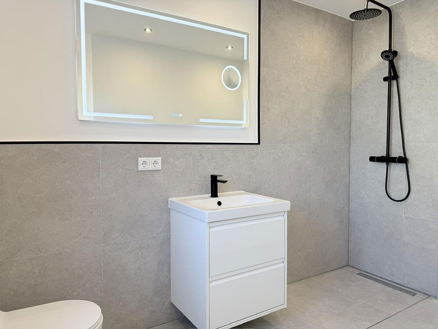 Predaj bytu 4-izbový 104 m², Seukendorf, Bavorsko Predaj bytu 4-izbový 104 m², Seukendorf, Bavorsko