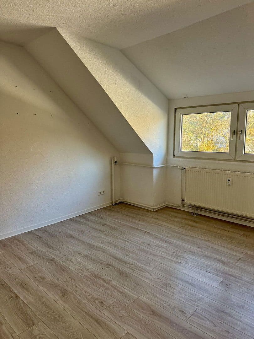 Predaj domu 480 m², pozemek 400 m², Ziebigker Straße 58, Dessau-Rosslau, Sasko-Anhaltsko Predaj domu 480 m², pozemek 400 m², Ziebigker Straße 58, Dessau-Rosslau, Sasko-Anhaltsko