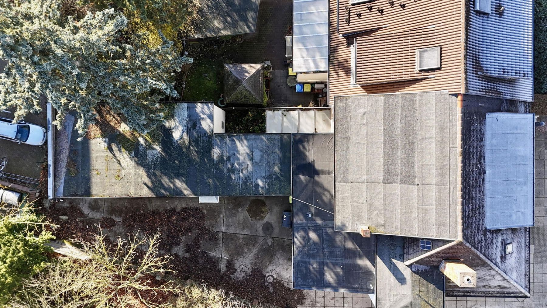 Predaj domu 480 m², pozemek 400 m², Ziebigker Straße 58, Dessau-Rosslau, Sasko-Anhaltsko Predaj domu 480 m², pozemek 400 m², Ziebigker Straße 58, Dessau-Rosslau, Sasko-Anhaltsko