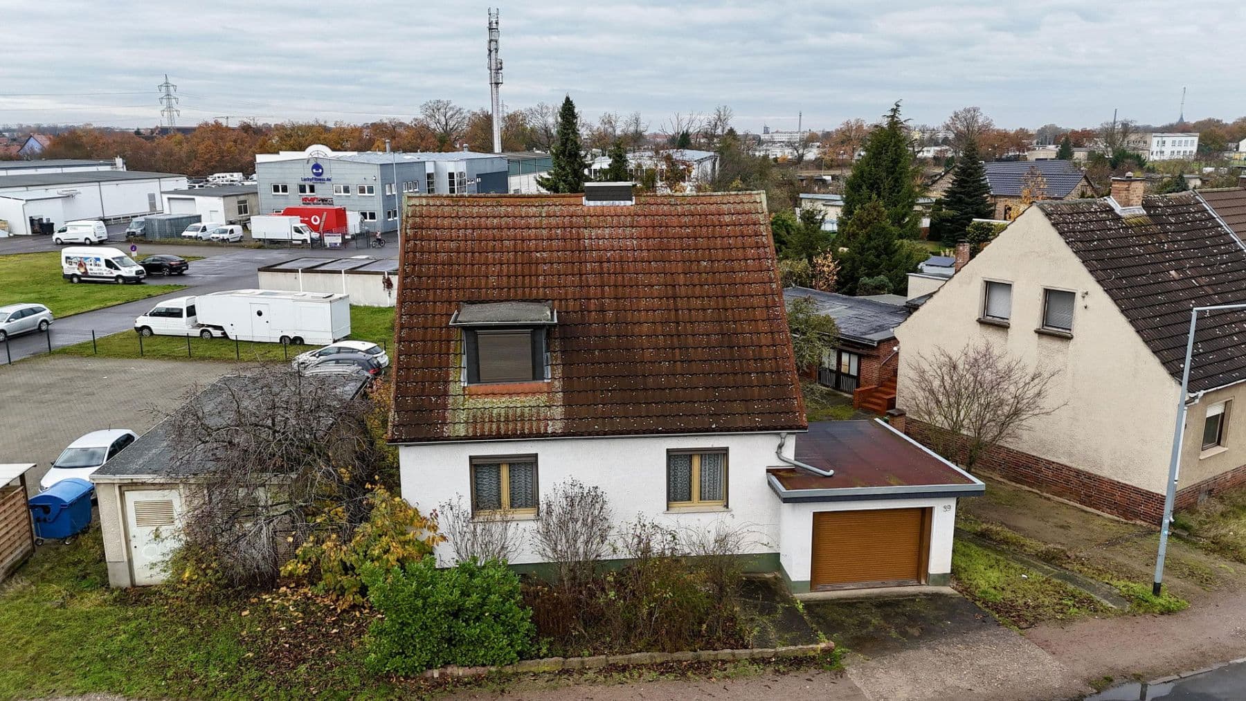 Predaj domu 121 m², pozemek 270 m², Kreuzbergstraße 39, Dessau-Rosslau, Sasko-Anhaltsko Predaj domu 121 m², pozemek 270 m², Kreuzbergstraße 39, Dessau-Rosslau, Sasko-Anhaltsko