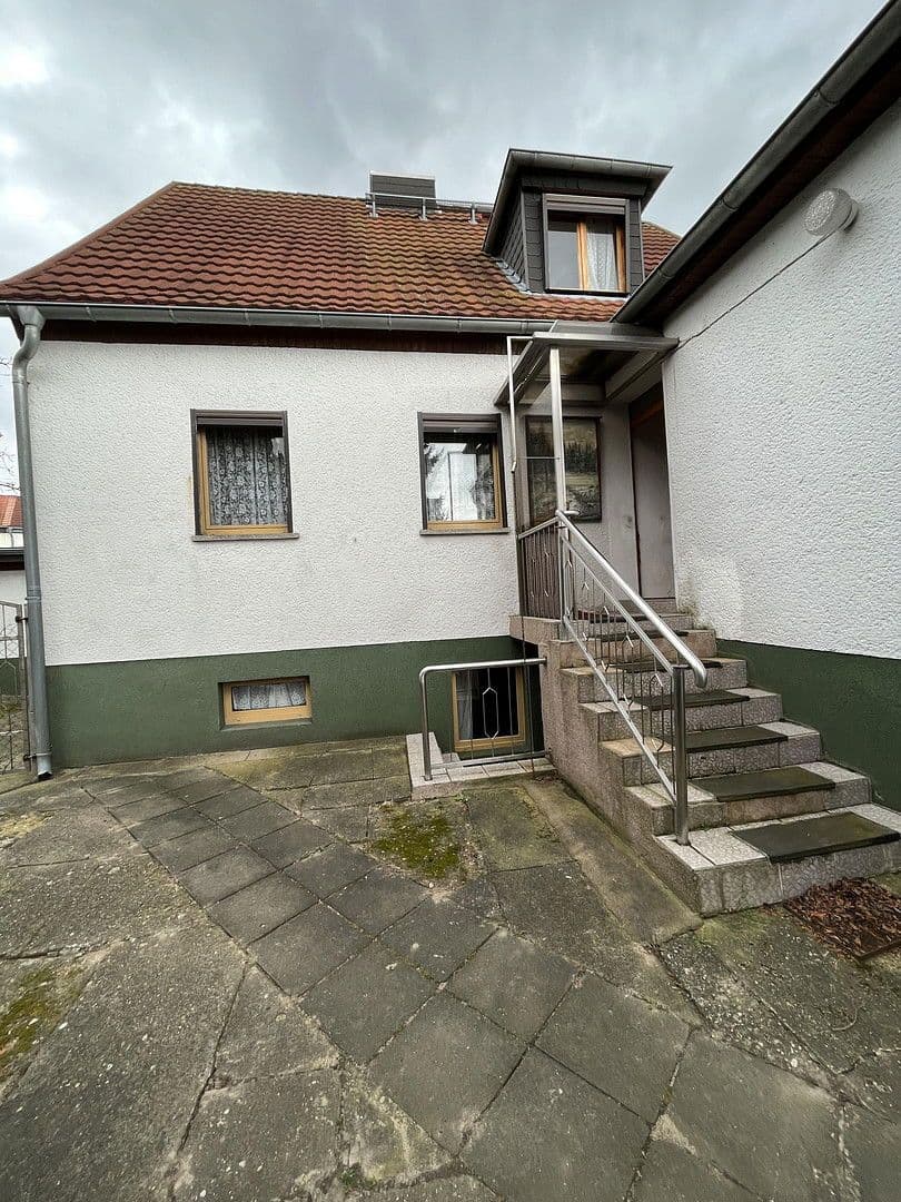 Predaj domu 121 m², pozemek 270 m², Kreuzbergstraße 39, Dessau-Rosslau, Sasko-Anhaltsko Predaj domu 121 m², pozemek 270 m², Kreuzbergstraße 39, Dessau-Rosslau, Sasko-Anhaltsko