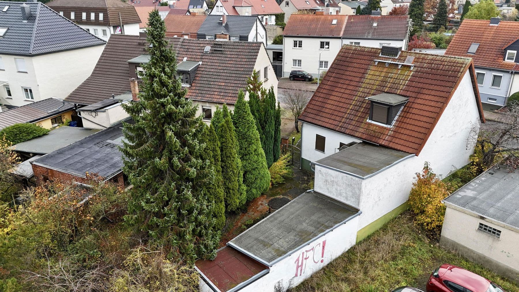 Predaj domu 121 m², pozemek 270 m², Kreuzbergstraße 39, Dessau-Rosslau, Sasko-Anhaltsko Predaj domu 121 m², pozemek 270 m², Kreuzbergstraße 39, Dessau-Rosslau, Sasko-Anhaltsko