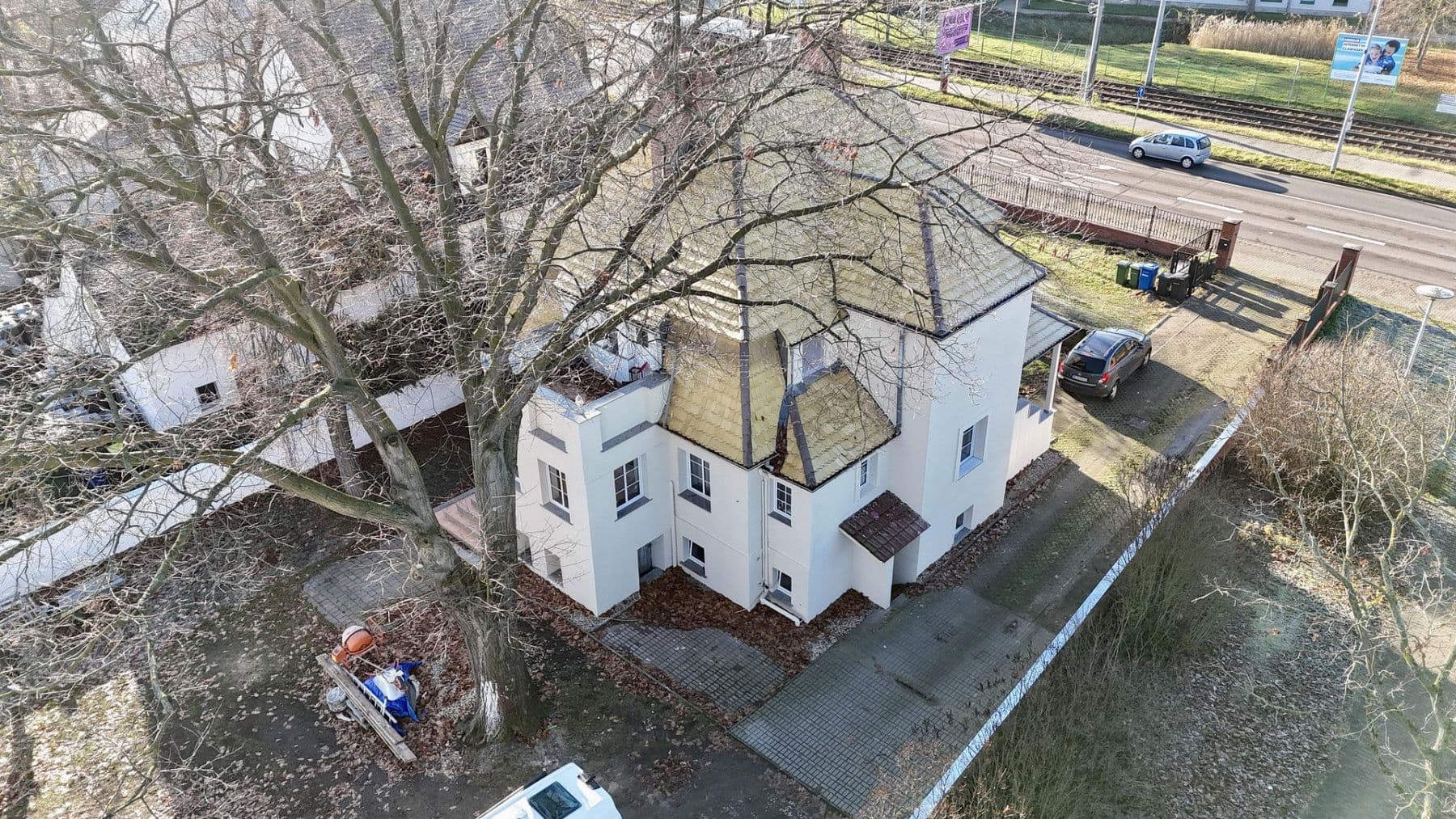 Predaj domu 220 m², pozemek 1.037 m², Heidestraße 147, Dessau-Rosslau, Sasko-Anhaltsko Predaj domu 220 m², pozemek 1.037 m², Heidestraße 147, Dessau-Rosslau, Sasko-Anhaltsko