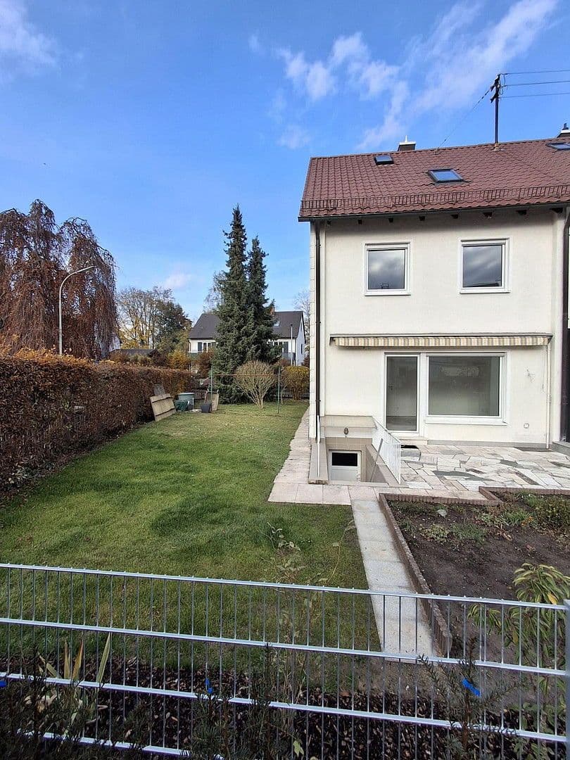 Predaj domu 105 m², pozemek 265 m², Ingolstadt, Bavorsko Predaj domu 105 m², pozemek 265 m², Ingolstadt, Bavorsko