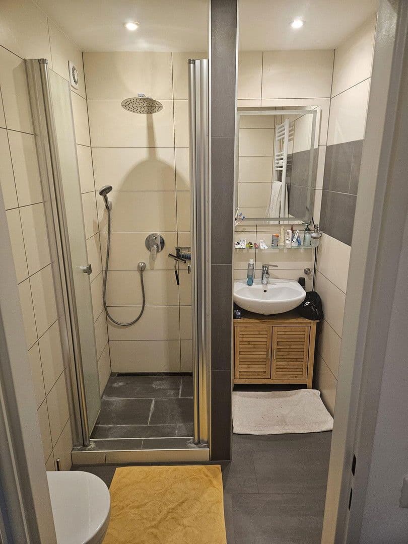 Prenájom bytu 3-izbový 70 m², Frankenthal, Porýnie-Falcko Prenájom bytu 3-izbový 70 m², Frankenthal, Porýnie-Falcko