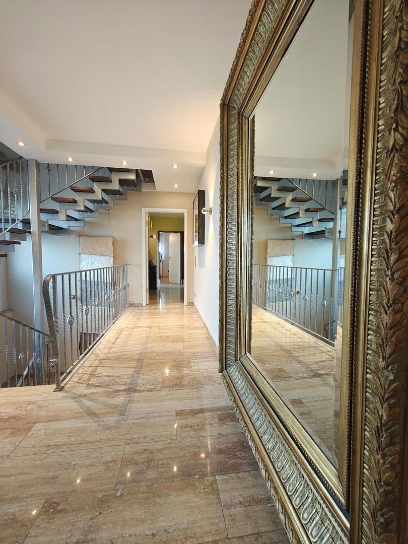 Predaj domu 493 m², pozemek 1.531 m², Glashütten, Hesensko Predaj domu 493 m², pozemek 1.531 m², Glashütten, Hesensko