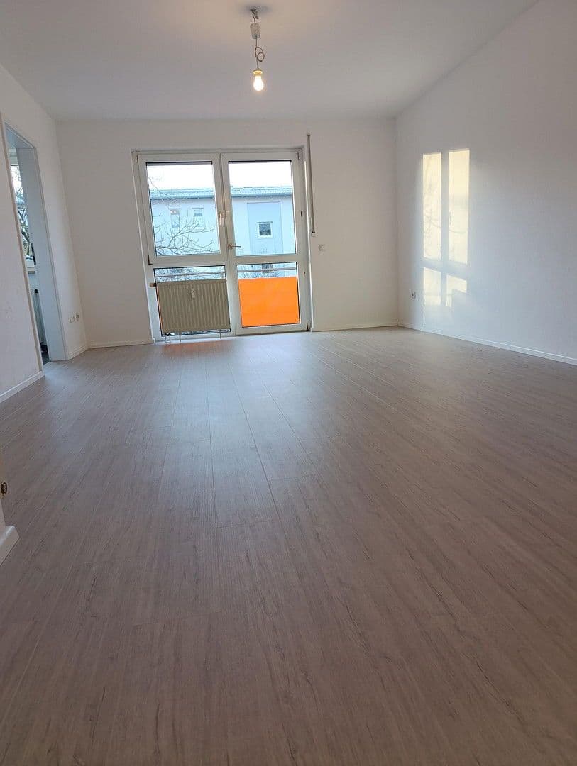 Prenájom bytu 1-izbový 40 m², Ingolstadt, Bavorsko Prenájom bytu 1-izbový 40 m², Ingolstadt, Bavorsko