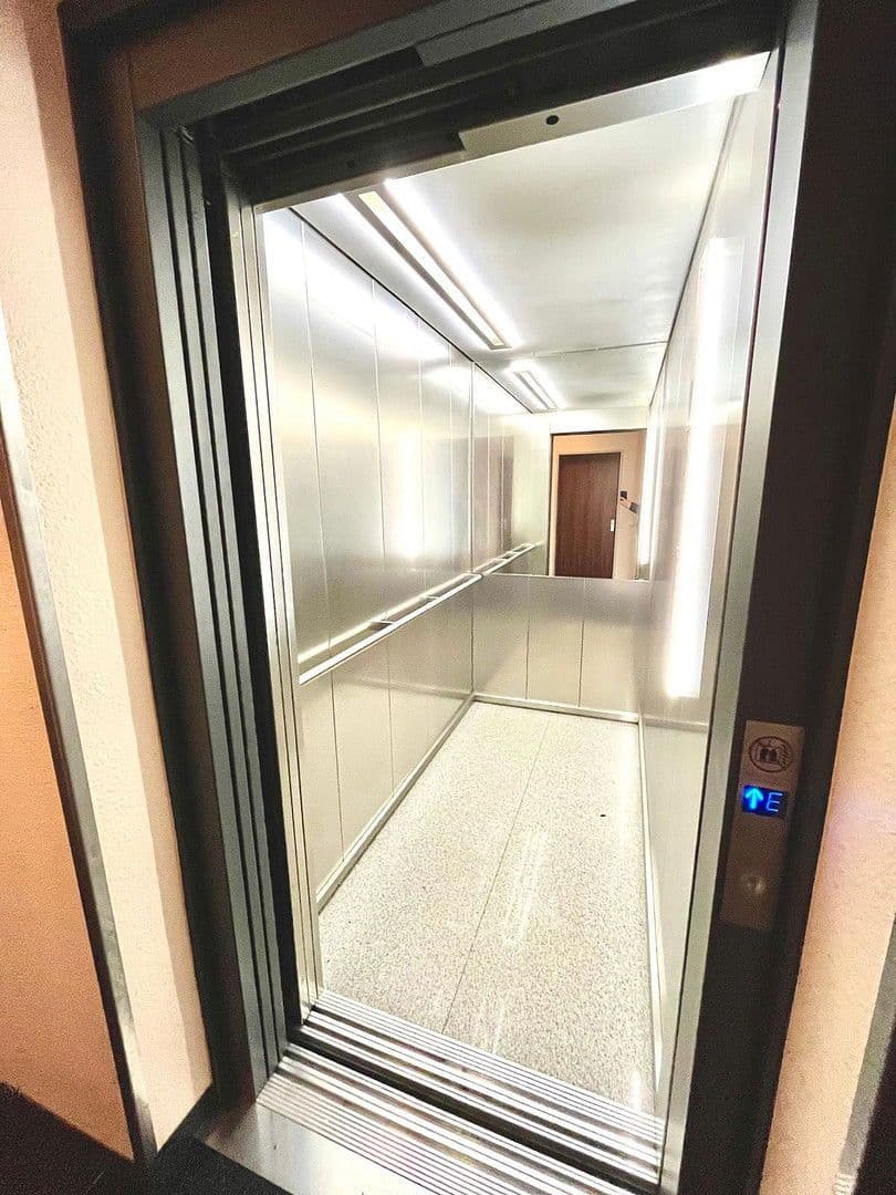 Predaj bytu 3-izbový 86 m², Augsburg, Bavorsko Predaj bytu 3-izbový 86 m², Augsburg, Bavorsko