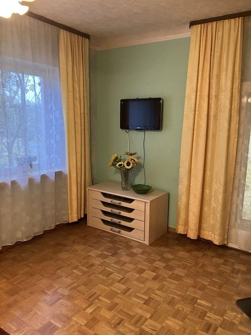 Predaj domu 100 m², pozemek 427 m², Gumpoldskirchen, Dolné Rakúsko Predaj domu 100 m², pozemek 427 m², Gumpoldskirchen, Dolné Rakúsko