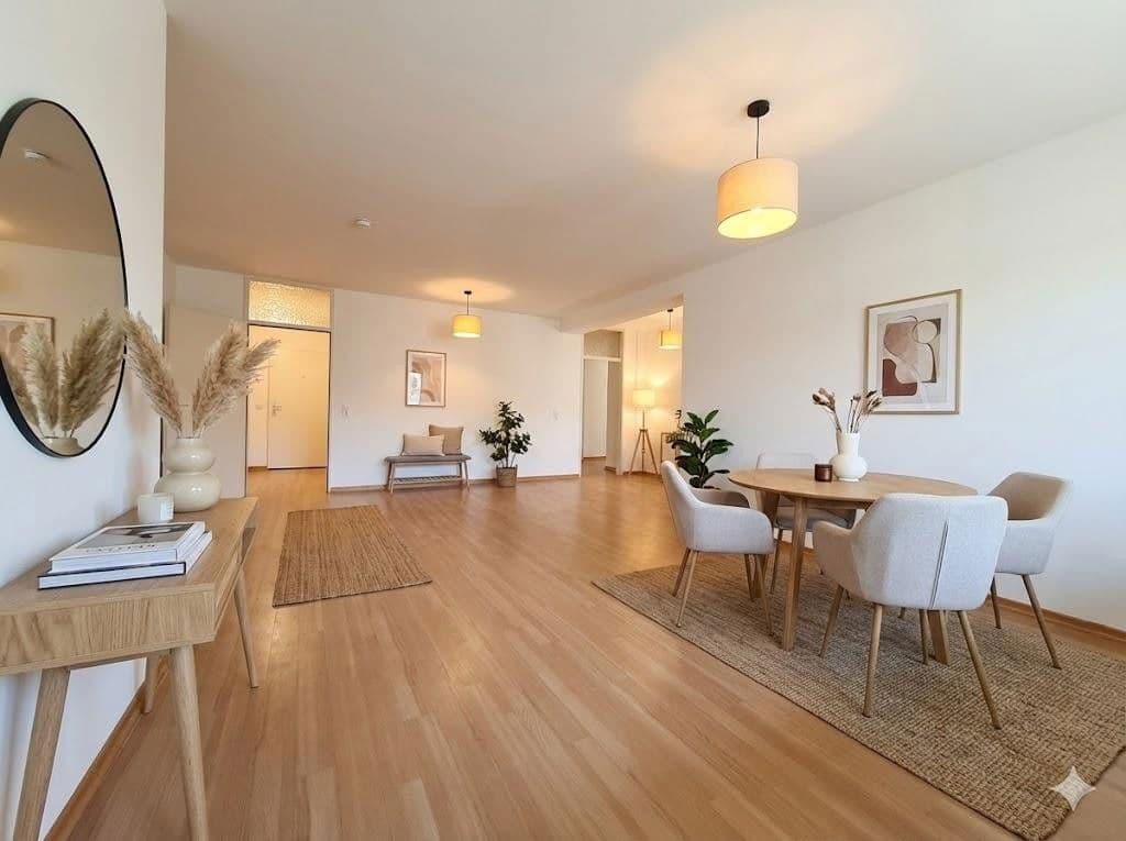 Prenájom bytu 3-izbový 105 m², Siegen, Severné Porýnie - Westfálsko Prenájom bytu 3-izbový 105 m², Siegen, Severné Porýnie - Westfálsko