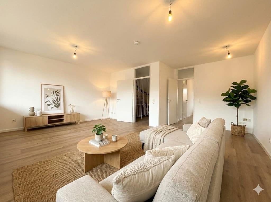 Prenájom bytu 4-izbový 114 m², Siegen, Severné Porýnie - Westfálsko Prenájom bytu 4-izbový 114 m², Siegen, Severné Porýnie - Westfálsko