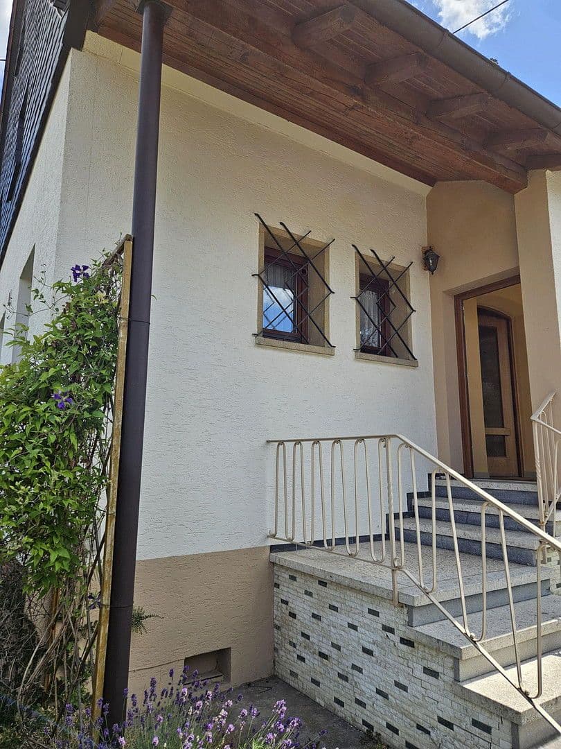 Predaj domu 196 m², pozemek 482 m², Böblingen, Bádensko-Wurttembersko Predaj domu 196 m², pozemek 482 m², Böblingen, Bádensko-Wurttembersko