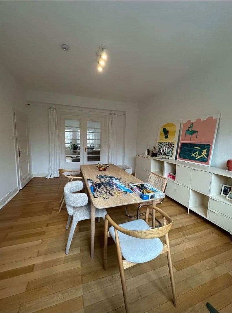 Predaj domu 331 m², pozemek 417 m², Yorckstrasse 37, Krefeld, Severné Porýnie - Westfálsko Predaj domu 331 m², pozemek 417 m², Yorckstrasse 37, Krefeld, Severné Porýnie - Westfálsko