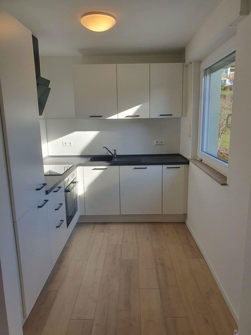 Prenájom bytu 2-izbový 37 m², Krummenackerstraße 69, Esslingen am Neckar, Bádensko-Wurttembersko Prenájom bytu 2-izbový 37 m², Krummenackerstraße 69, Esslingen am Neckar, Bádensko-Wurttembersko