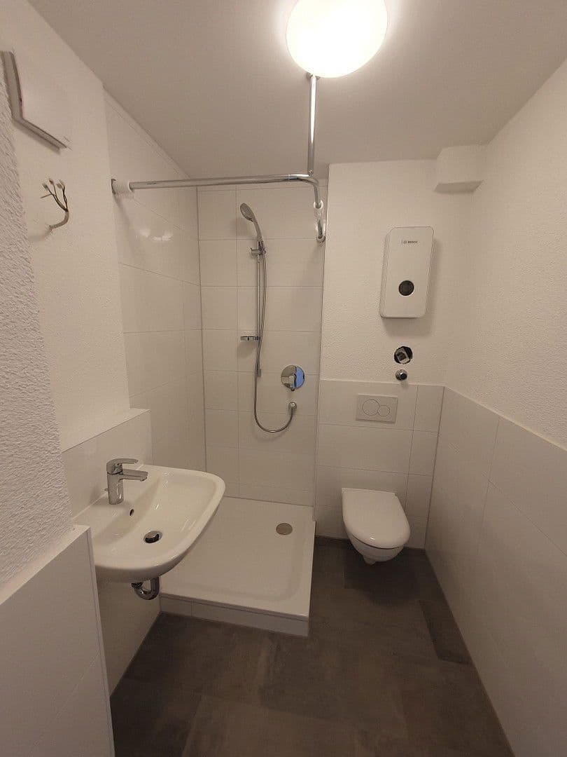 Prenájom bytu 2-izbový 37 m², Krummenackerstraße 69, Esslingen am Neckar, Bádensko-Wurttembersko Prenájom bytu 2-izbový 37 m², Krummenackerstraße 69, Esslingen am Neckar, Bádensko-Wurttembersko