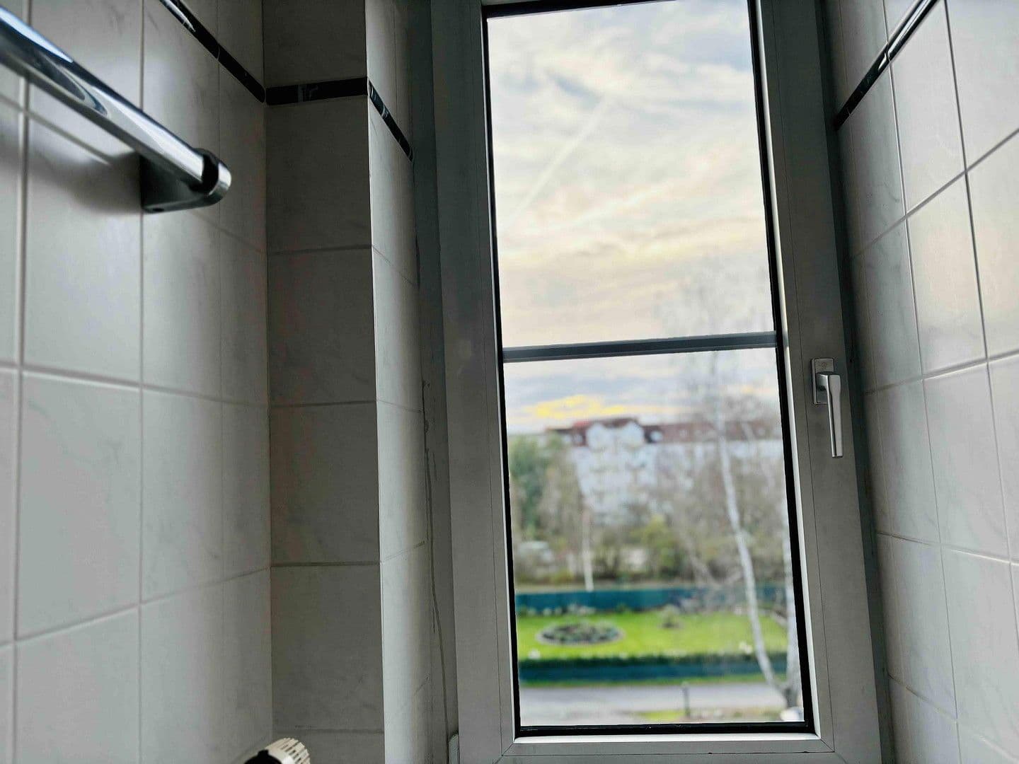 Prenájom bytu 3-izbový 89 m², Jahnstrasse 13, Schwerin, Meklenbursko-Predpomoransko Prenájom bytu 3-izbový 89 m², Jahnstrasse 13, Schwerin, Meklenbursko-Predpomoransko