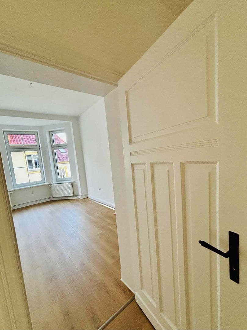 Prenájom bytu 3-izbový 89 m², Jahnstrasse 13, Schwerin, Meklenbursko-Predpomoransko Prenájom bytu 3-izbový 89 m², Jahnstrasse 13, Schwerin, Meklenbursko-Predpomoransko