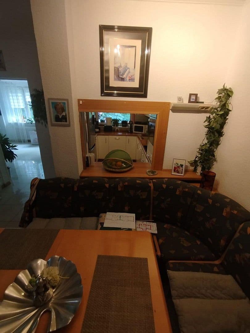 Prenájom bytu 3-izbový 73 m², Bredaer Straße 17, Bremen, Brémy Prenájom bytu 3-izbový 73 m², Bredaer Straße 17, Bremen, Brémy