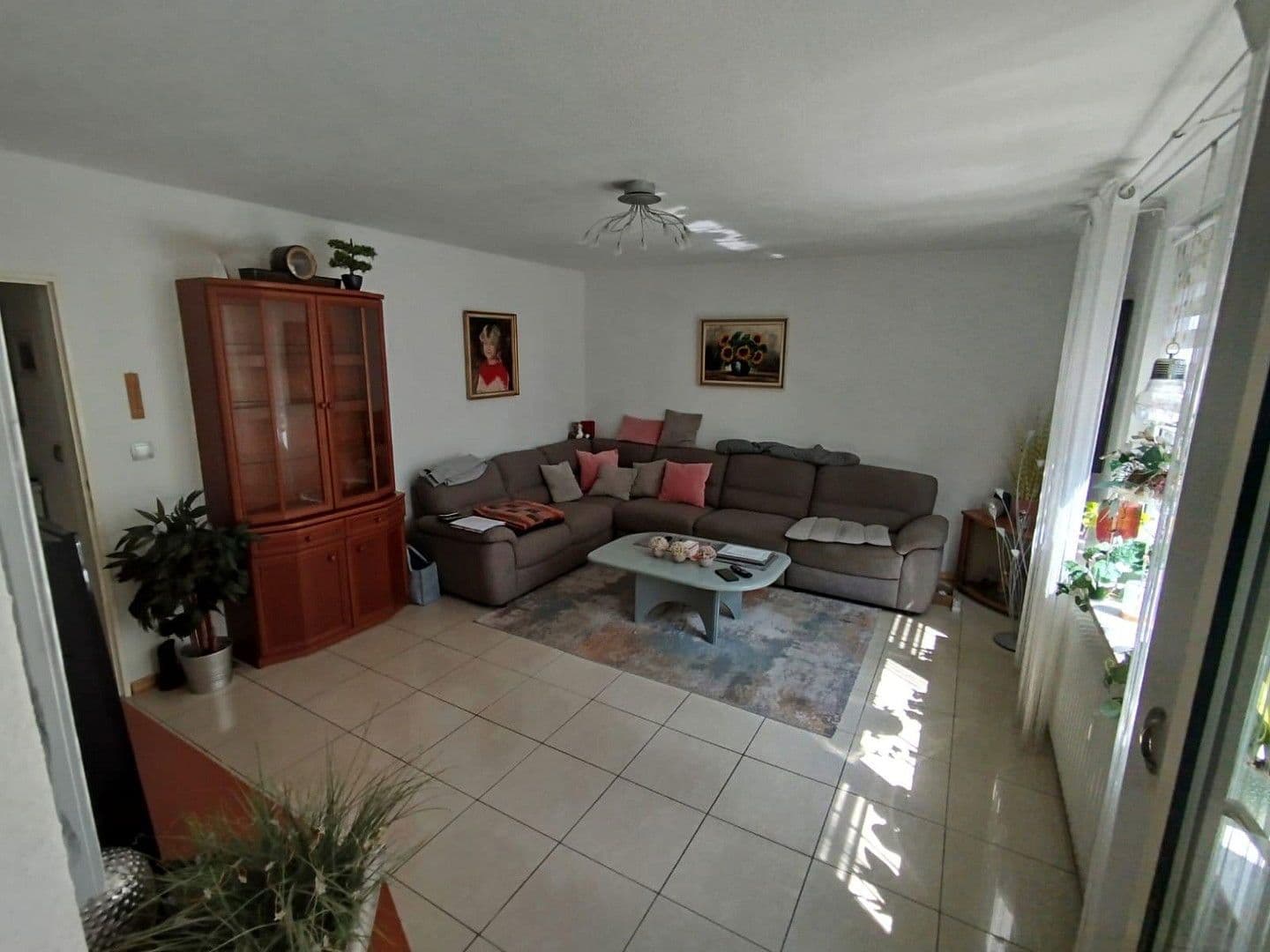 Prenájom bytu 3-izbový 73 m², Bredaer Straße 17, Bremen, Brémy Prenájom bytu 3-izbový 73 m², Bredaer Straße 17, Bremen, Brémy