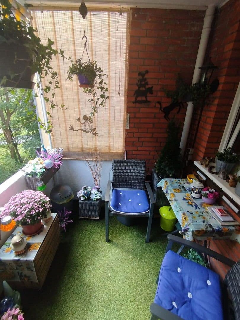 Prenájom bytu 3-izbový 73 m², Bredaer Straße 17, Bremen, Brémy Prenájom bytu 3-izbový 73 m², Bredaer Straße 17, Bremen, Brémy