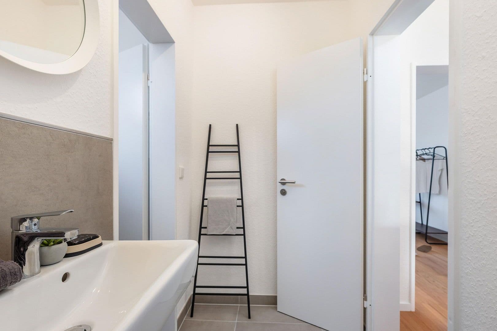 Predaj bytu 3-izbový 71 m², Kafkastraße 11, Köln, Severné Porýnie - Westfálsko Predaj bytu 3-izbový 71 m², Kafkastraße 11, Köln, Severné Porýnie - Westfálsko