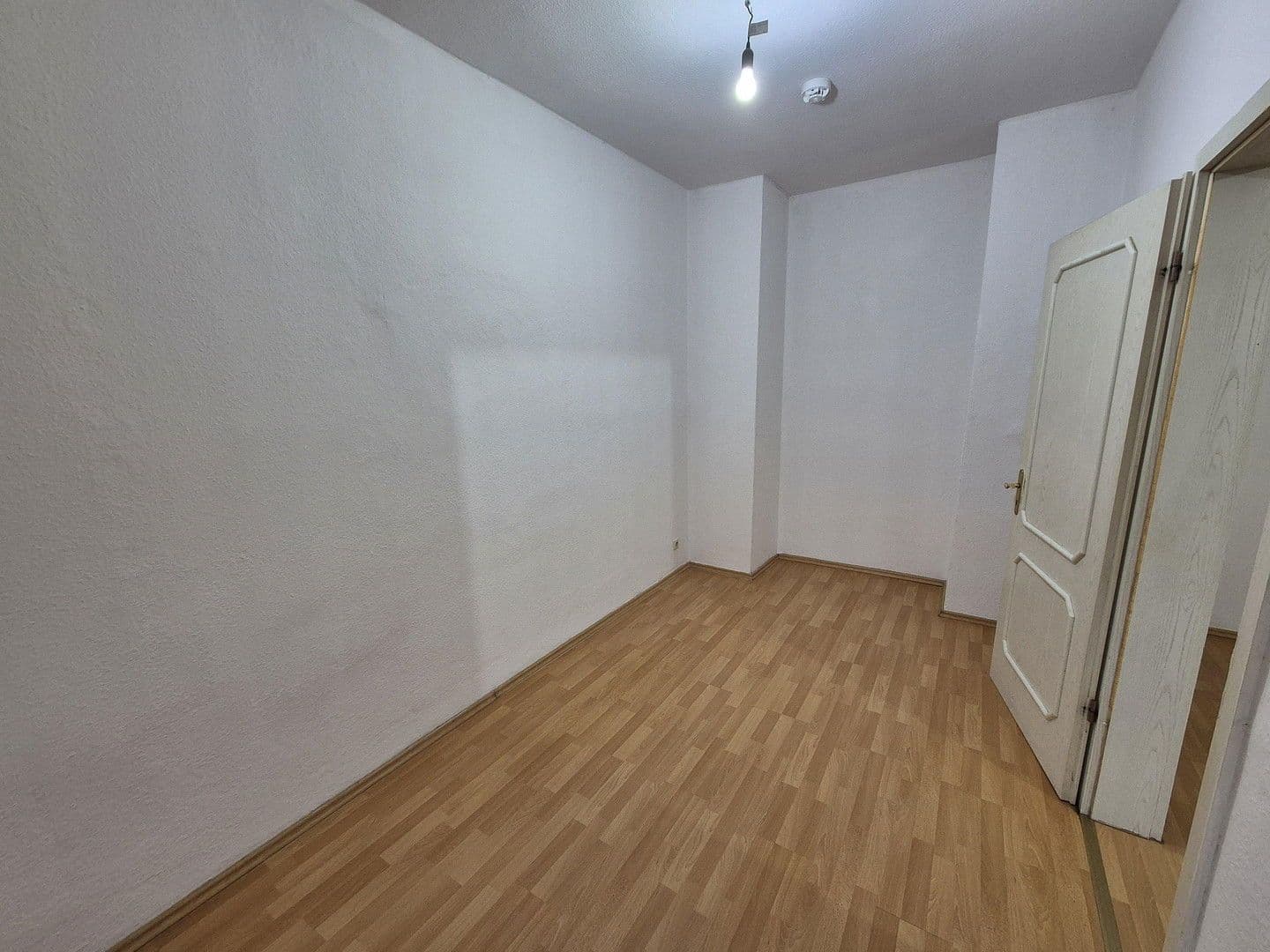 Prenájom bytu 2-izbový 45 m², Delitzscher Str. 118, Leipzig, Sasko Prenájom bytu 2-izbový 45 m², Delitzscher Str. 118, Leipzig, Sasko