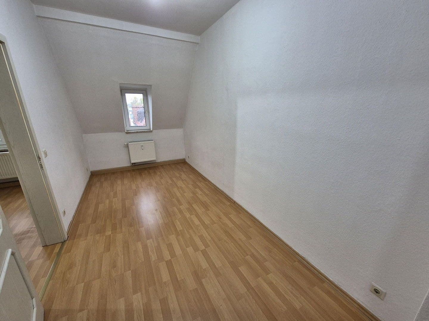 Prenájom bytu 2-izbový 45 m², Delitzscher Str. 118, Leipzig, Sasko Prenájom bytu 2-izbový 45 m², Delitzscher Str. 118, Leipzig, Sasko