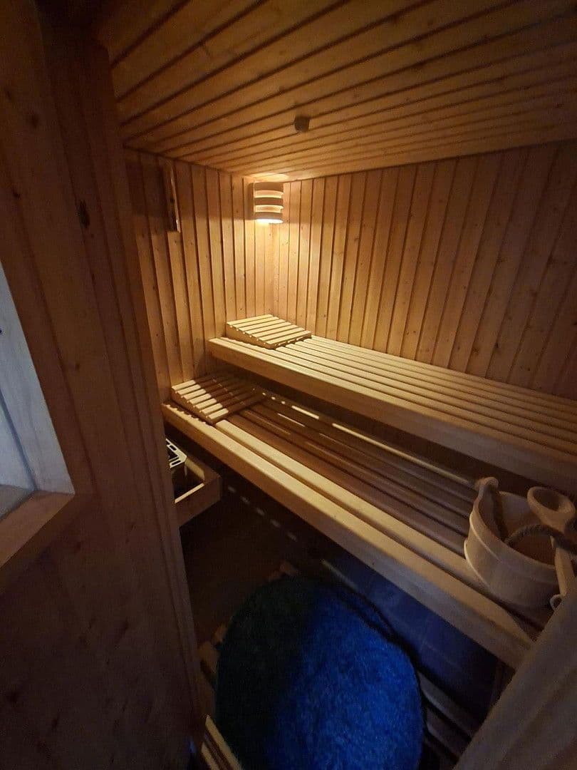 Predaj domu 150 m², pozemek 1.400 m², Hauptstrasse 14, Obererbach, Porýnie-Falcko Predaj domu 150 m², pozemek 1.400 m², Hauptstrasse 14, Obererbach, Porýnie-Falcko