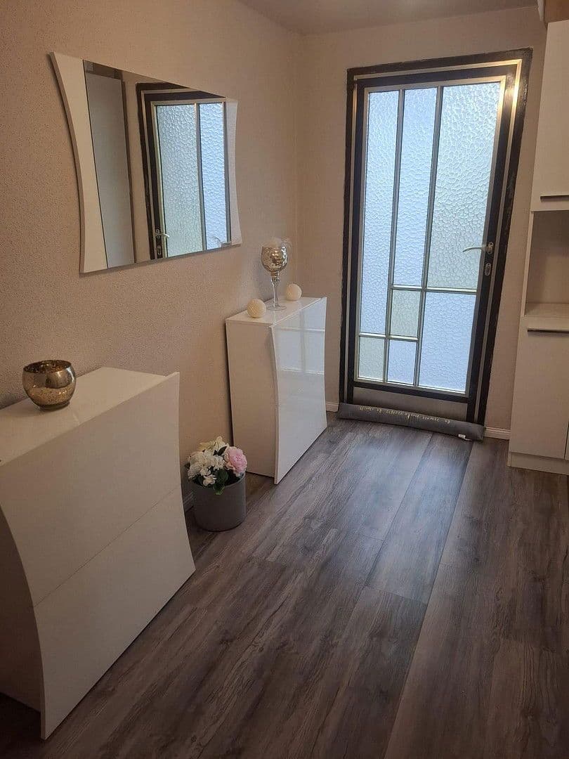 Predaj domu 150 m², pozemek 1.400 m², Hauptstrasse 14, Obererbach, Porýnie-Falcko Predaj domu 150 m², pozemek 1.400 m², Hauptstrasse 14, Obererbach, Porýnie-Falcko