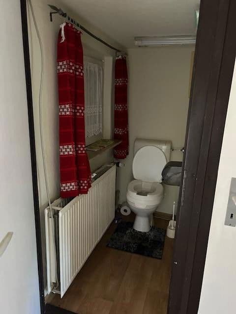 Prenájom domu 120 m², pozemek 2.000 m², Rechenberg-Bienenmühle, Sasko Prenájom domu 120 m², pozemek 2.000 m², Rechenberg-Bienenmühle, Sasko