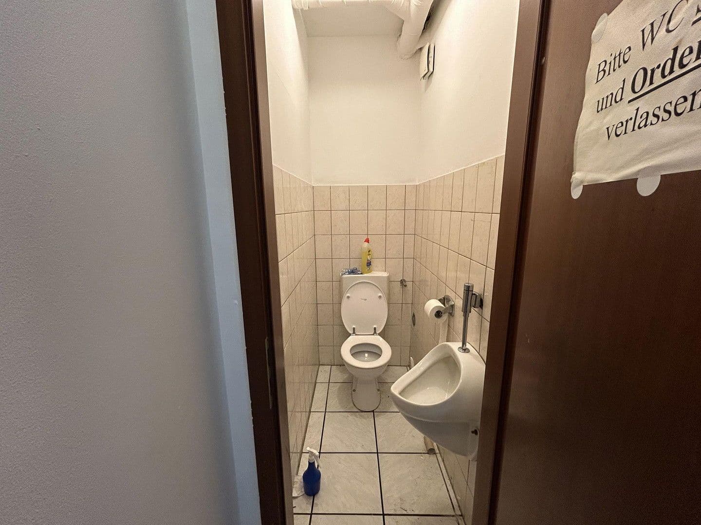 Prenájom nebytového priestoru 310 m², Maulbronn, Bádensko-Wurttembersko Prenájom nebytového priestoru 310 m², Maulbronn, Bádensko-Wurttembersko