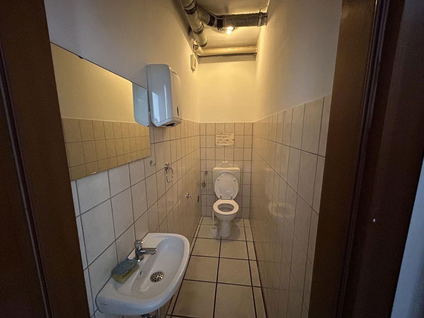 Prenájom nebytového priestoru 310 m², Maulbronn, Bádensko-Wurttembersko Prenájom nebytového priestoru 310 m², Maulbronn, Bádensko-Wurttembersko