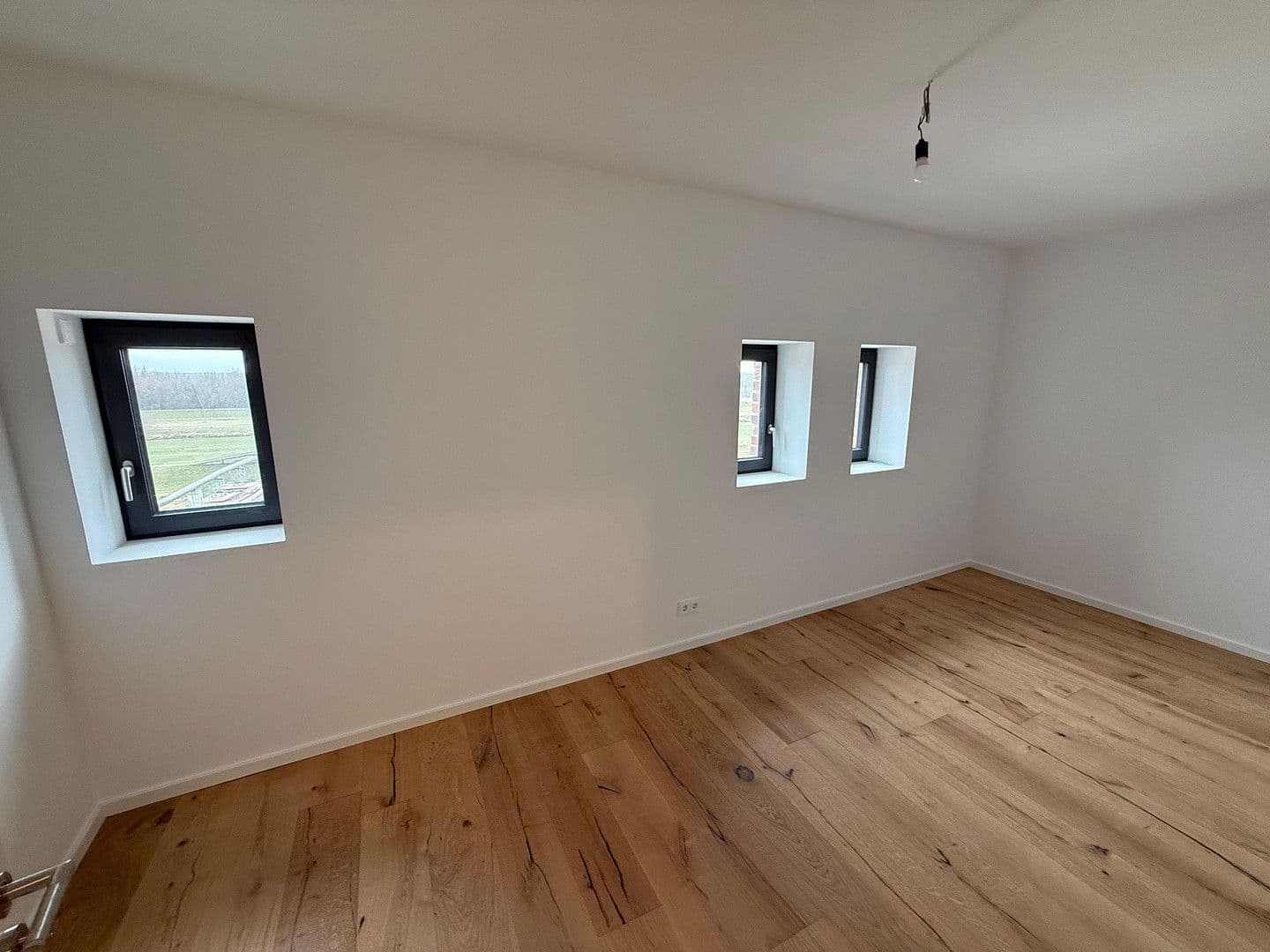 Prenájom bytu 3-izbový 110 m², Mühlenstr. 10, Schkopau, Sasko-Anhaltsko Prenájom bytu 3-izbový 110 m², Mühlenstr. 10, Schkopau, Sasko-Anhaltsko