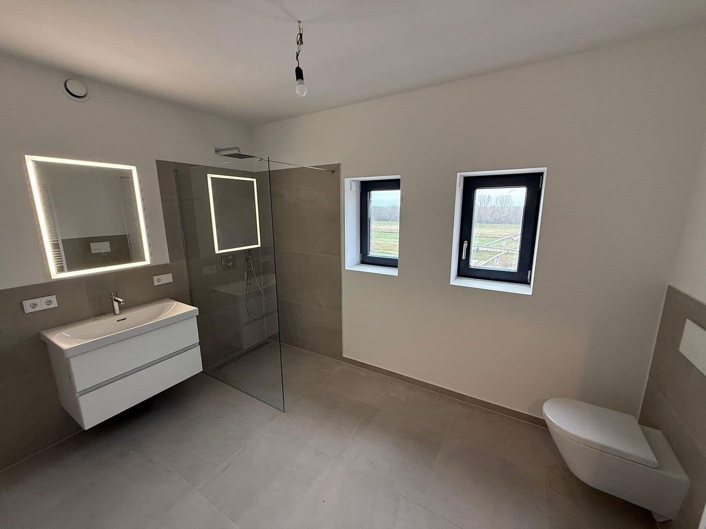 Prenájom bytu 3-izbový 110 m², Mühlenstr. 10, Schkopau, Sasko-Anhaltsko Prenájom bytu 3-izbový 110 m², Mühlenstr. 10, Schkopau, Sasko-Anhaltsko